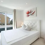 Beautiful In Apartman