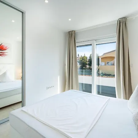 Apartamento Beautiful In Bibinje