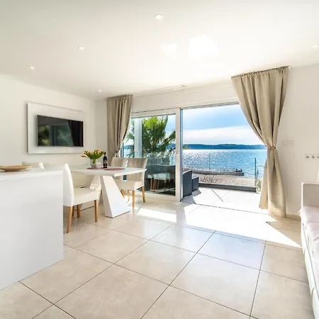 Stunning In With Kitchen Bibinje